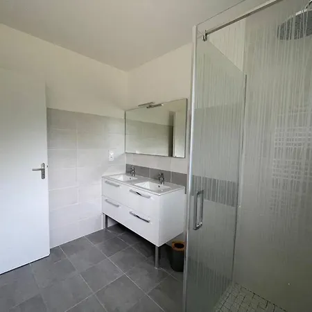 Les Pins*calme*confort*piscine Villa